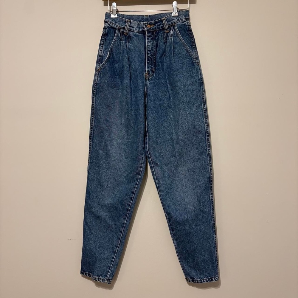 Vintage Bill Blass medium washed denim jeans